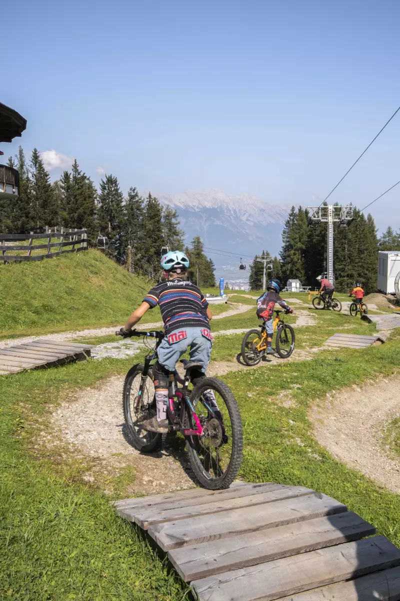 Mountainbiken Radfahren Sweet Cherry Boutique & Guesthouse Tirol